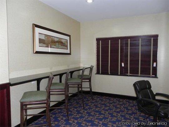 Holiday Inn Express & Suites Lubbock West By Ihg Restaurant bilde